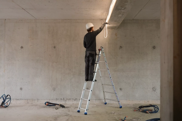 Echelle transformable T2 électricité chantier