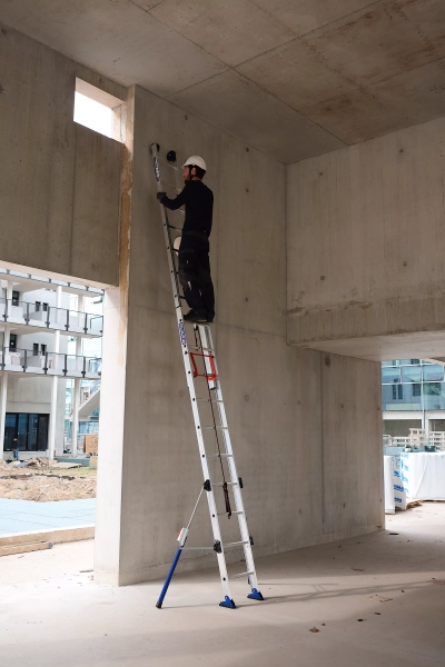 Echelle coulissante à cordes C2 STAB accès chantier