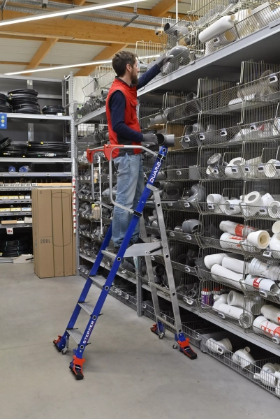 Stepper 4 marches Rayonnage en magasin